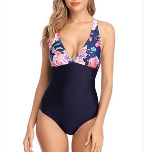 Fashion world 1 piece bathing suit NWT